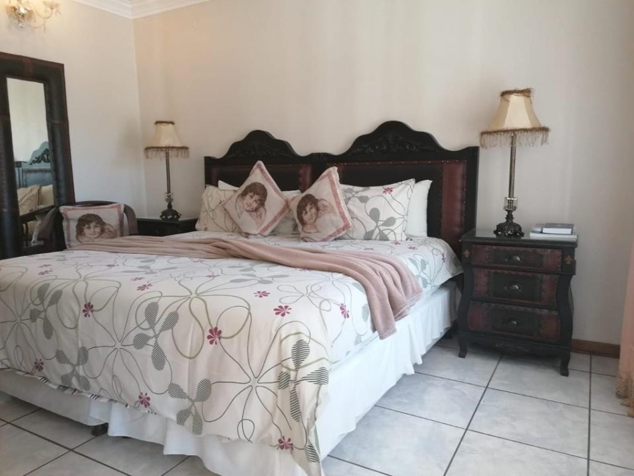 9 Bedroom Property for Sale in West End Northern Cape